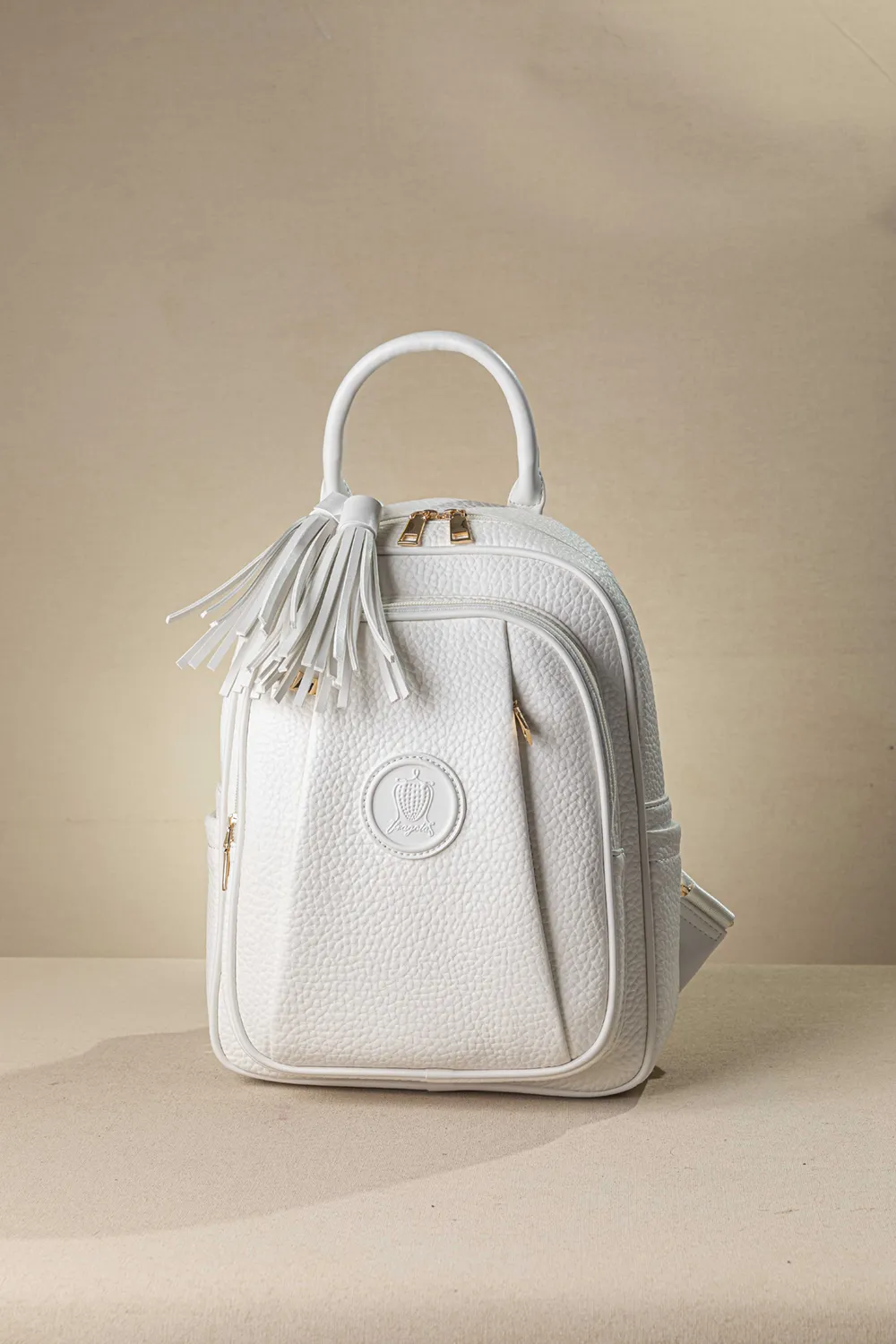 Backpack με πολλές τσέπες με casual logo