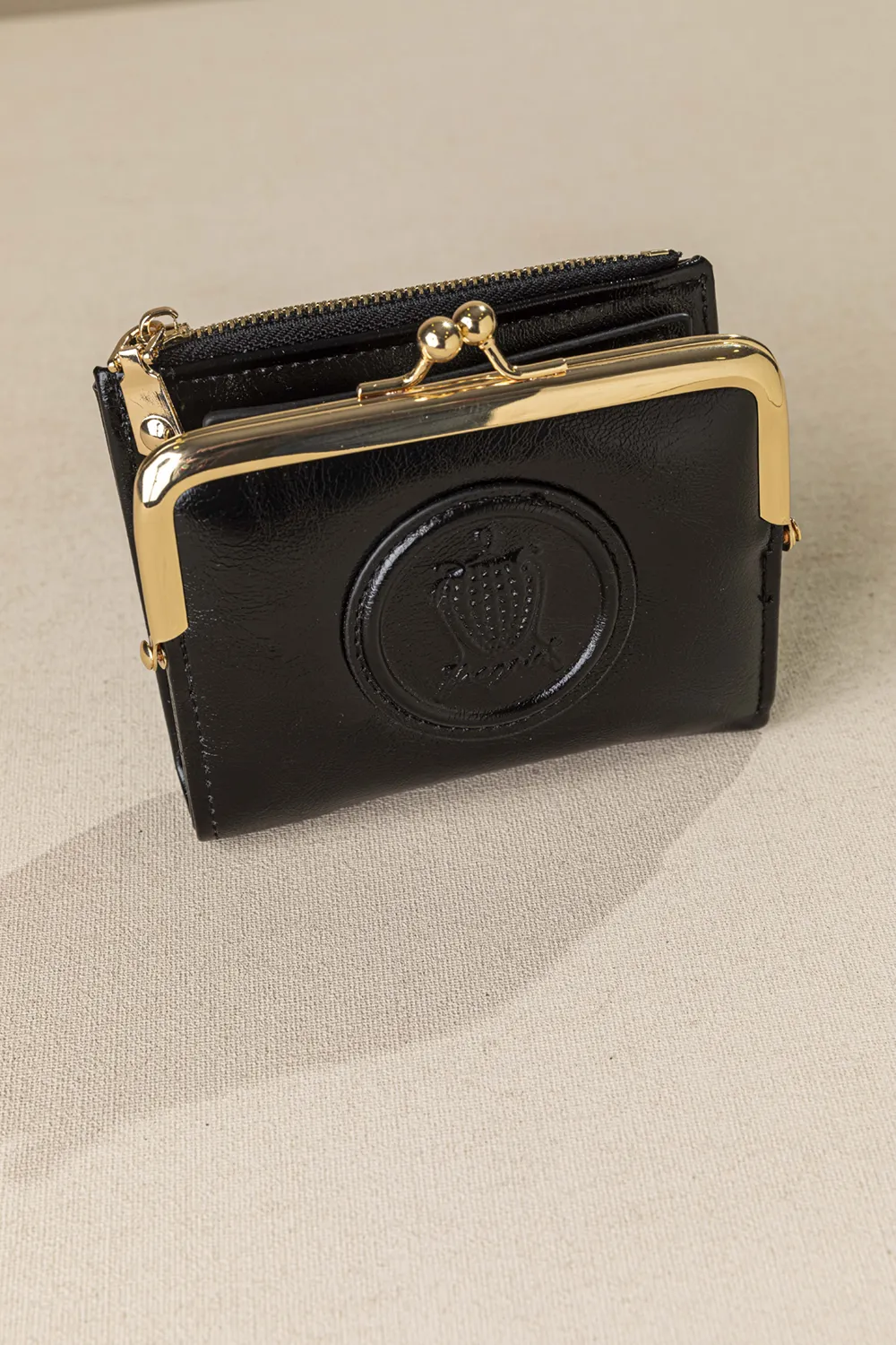 Μικρό πορτοφόλι με vintage στόμιο