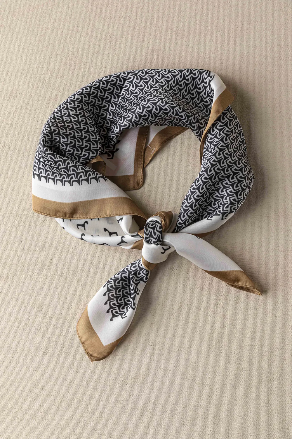 Φουλάρι SC357