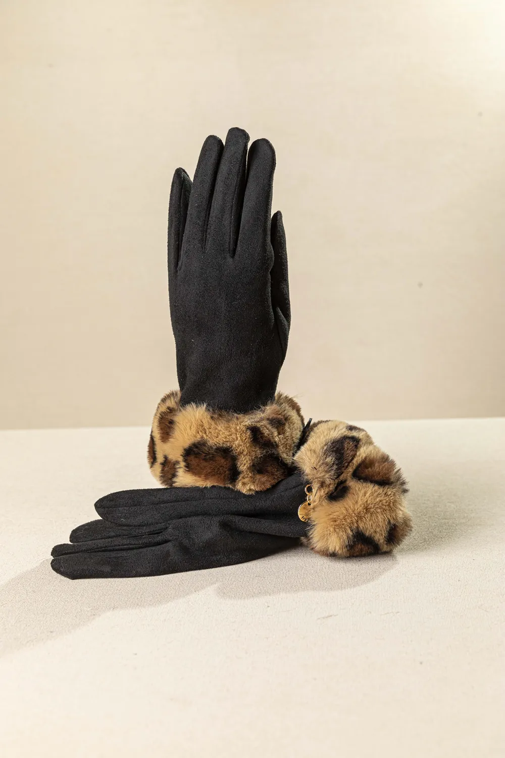 Γάντι γυναικείο με animal γούνα