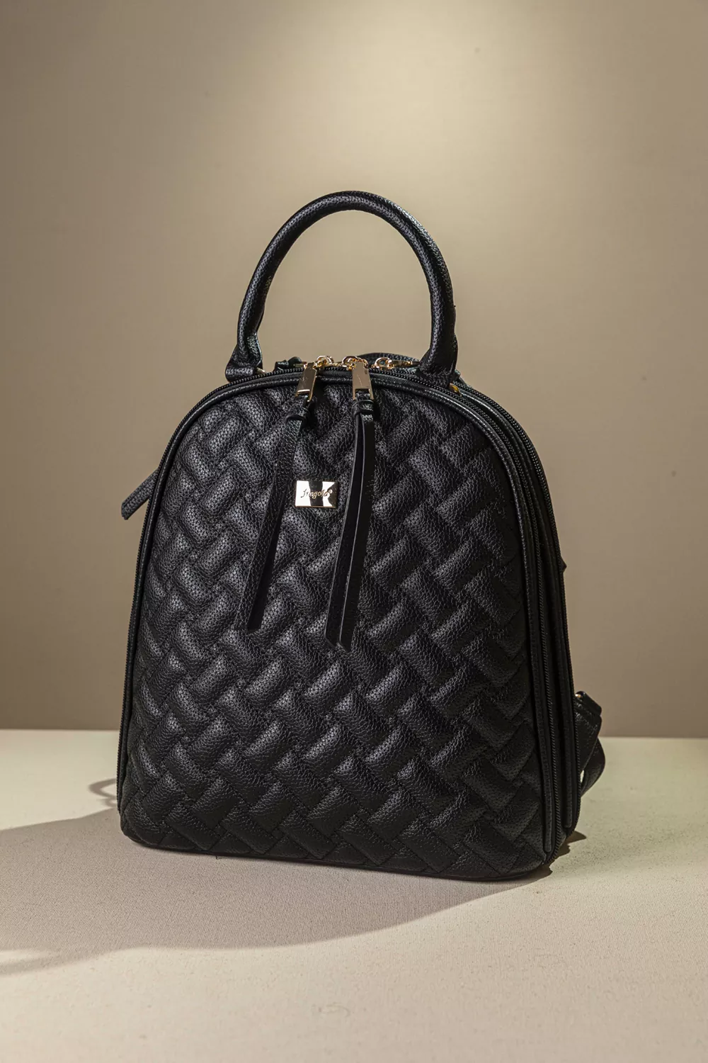 FE243-black-1 Διθέσιο πολυμορφικό backpack puffer - Image 1