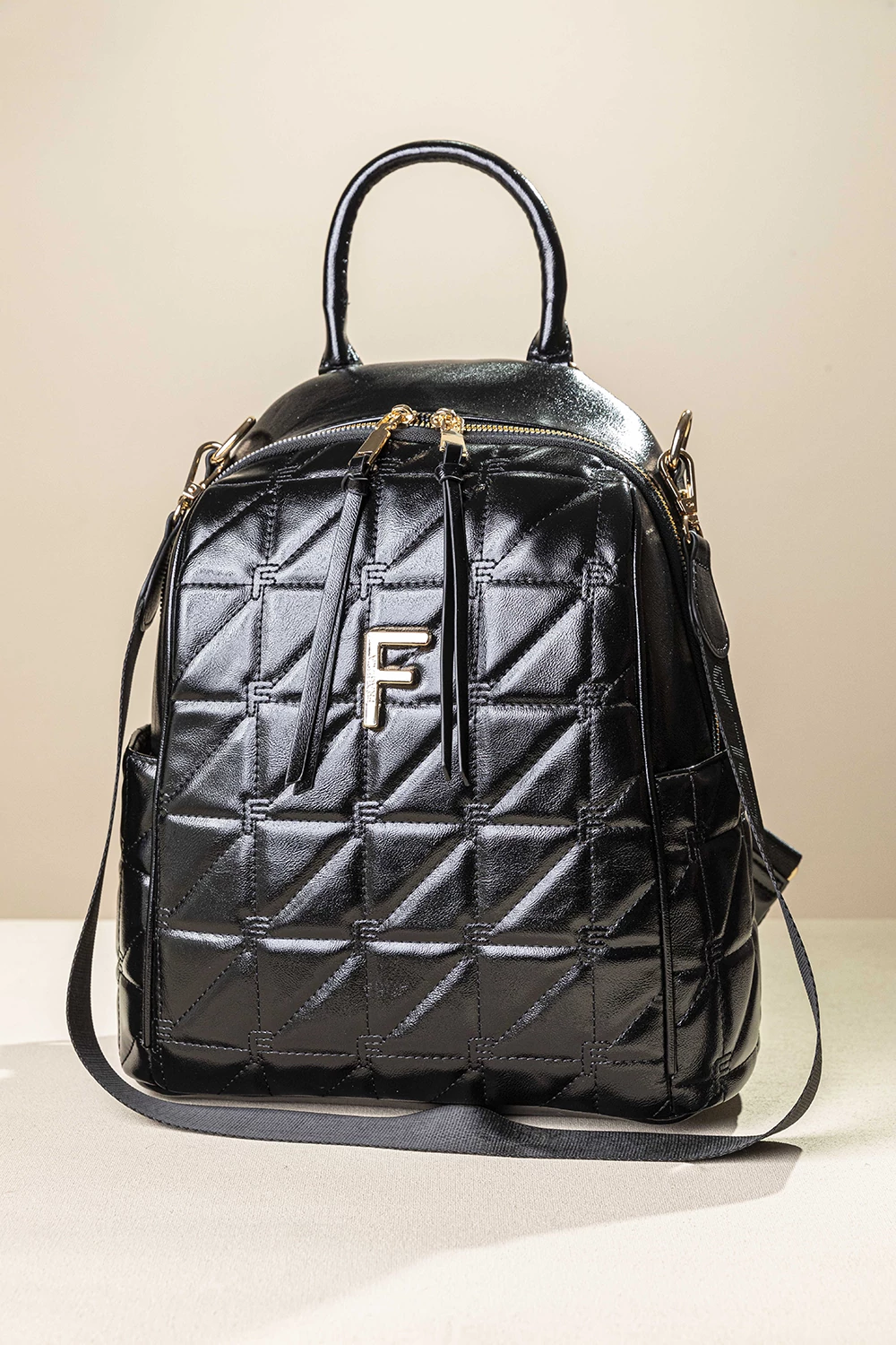 FE254-black-shiny-1 Πολυμορφικό Backpack - Image 1