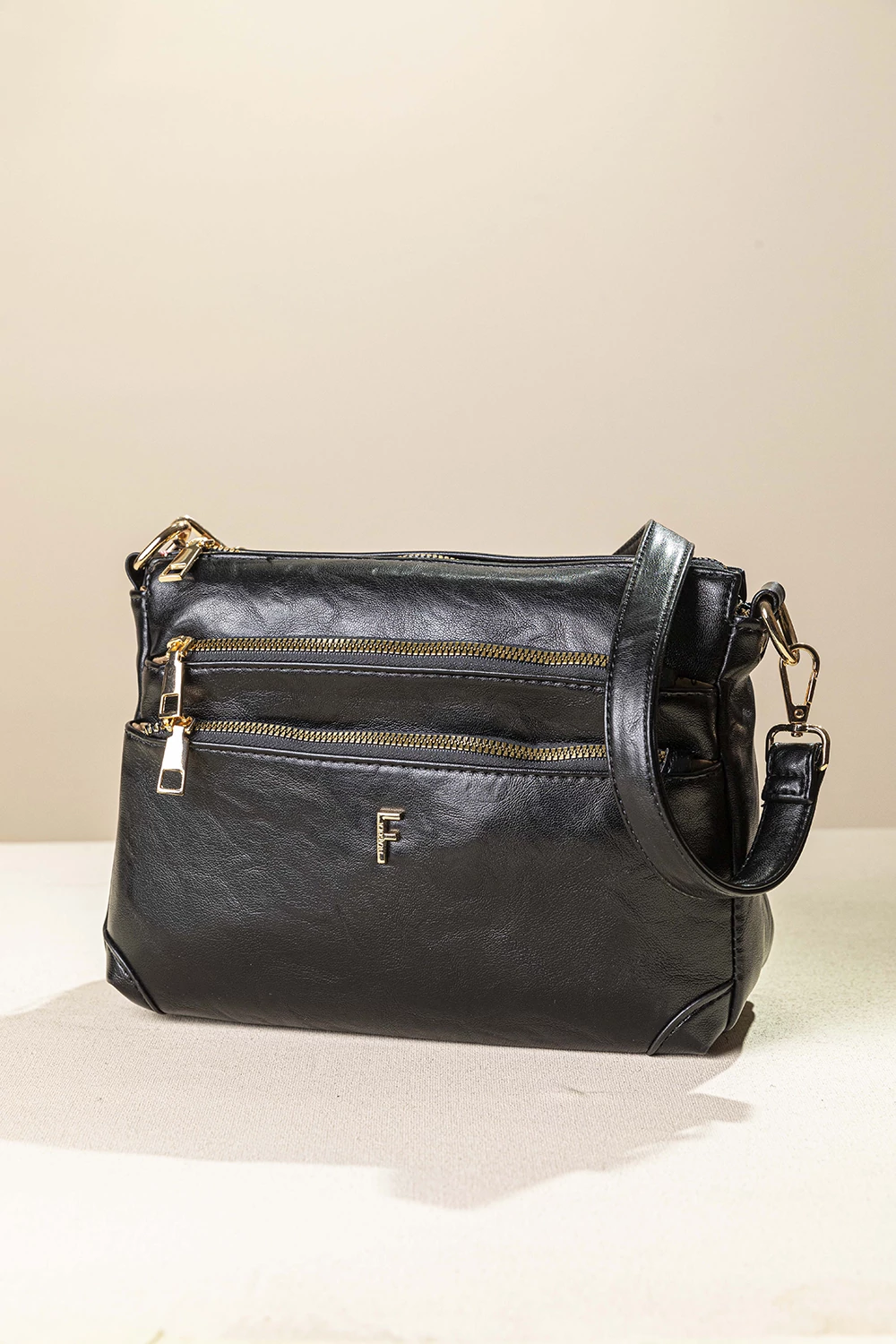FH746-black-vintage-1 Minimal χιαστί τριθέσια τσάντα - Image 1